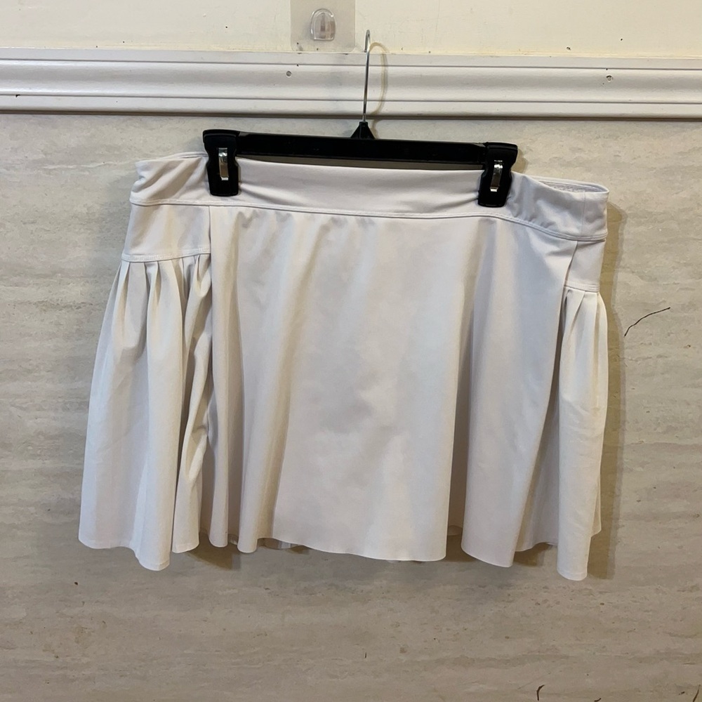 Athleta Jupe-Skort Pleated Flared